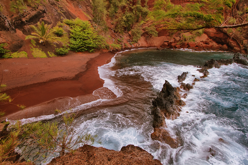 Best Colored Sand Beaches In Hawaii