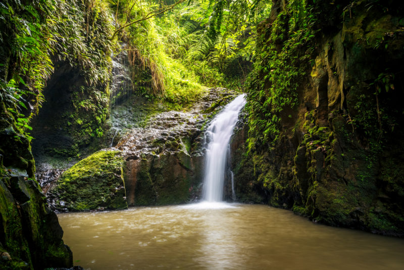 hawaii waterfalls