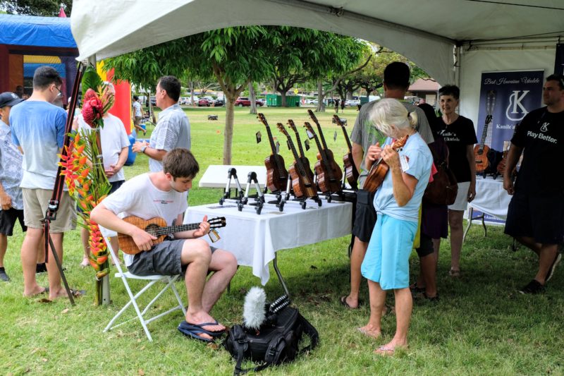I Went To The Ukulele Festival And Everyone's Crazy Fingers Blew Me Away