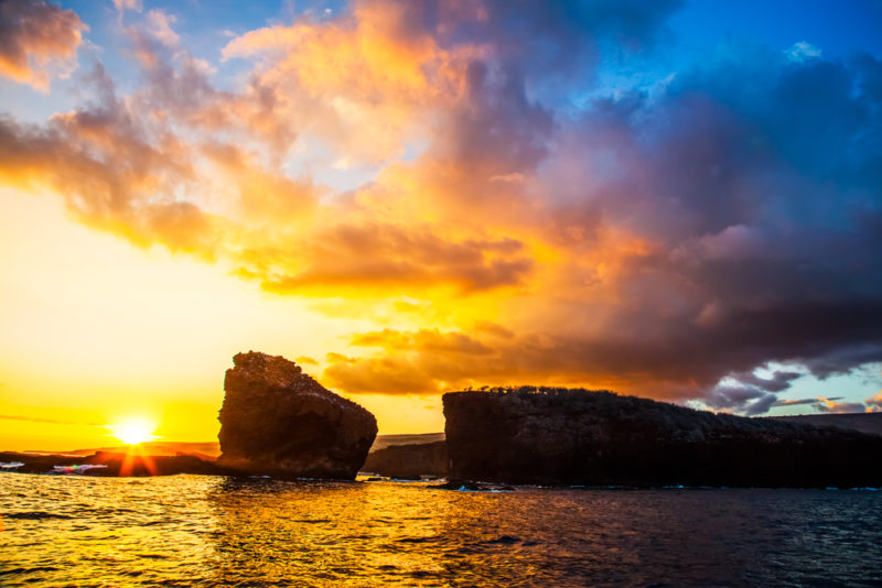 Sweetheart rock aka Puu Pehe in Lanai. From the best Hawaiian island to visit for kids.