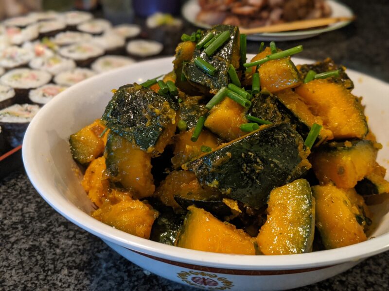 Deliciously soft and sweet kabocha is very easy to eat.